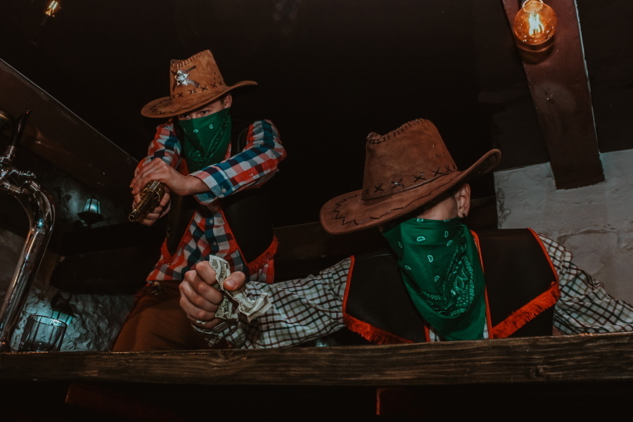 Квест в реальности Бар "Гадкий койот" от компании Квесты всем Квест в реальности Бар "Гадкий койот" от компании Квесты всем