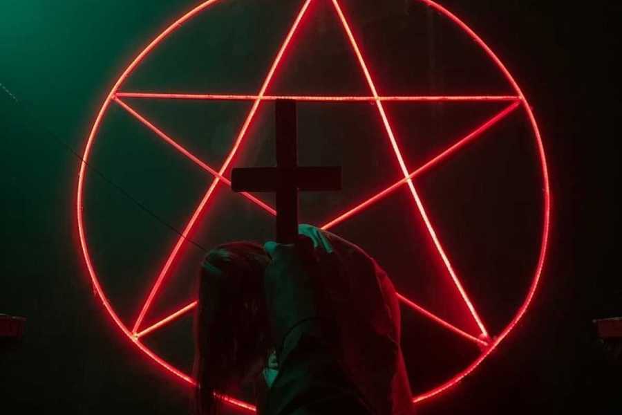 Квест в реальности Разделенные тьмой от компании Mystery Квест в реальности Разделенные тьмой от компании Mystery