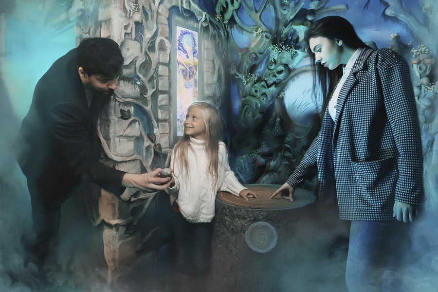 Квест в реальности Алиса в Зазеркалье от компании Точка квестов Квест в реальности Алиса в Зазеркалье от компании Точка квестов